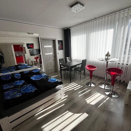 Monfas Apartment Barrandov Praha Bagian luar foto