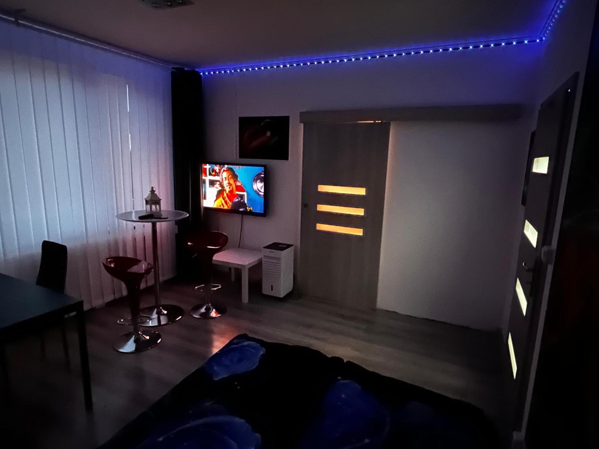 Monfas Apartment Barrandov Praha Bagian luar foto