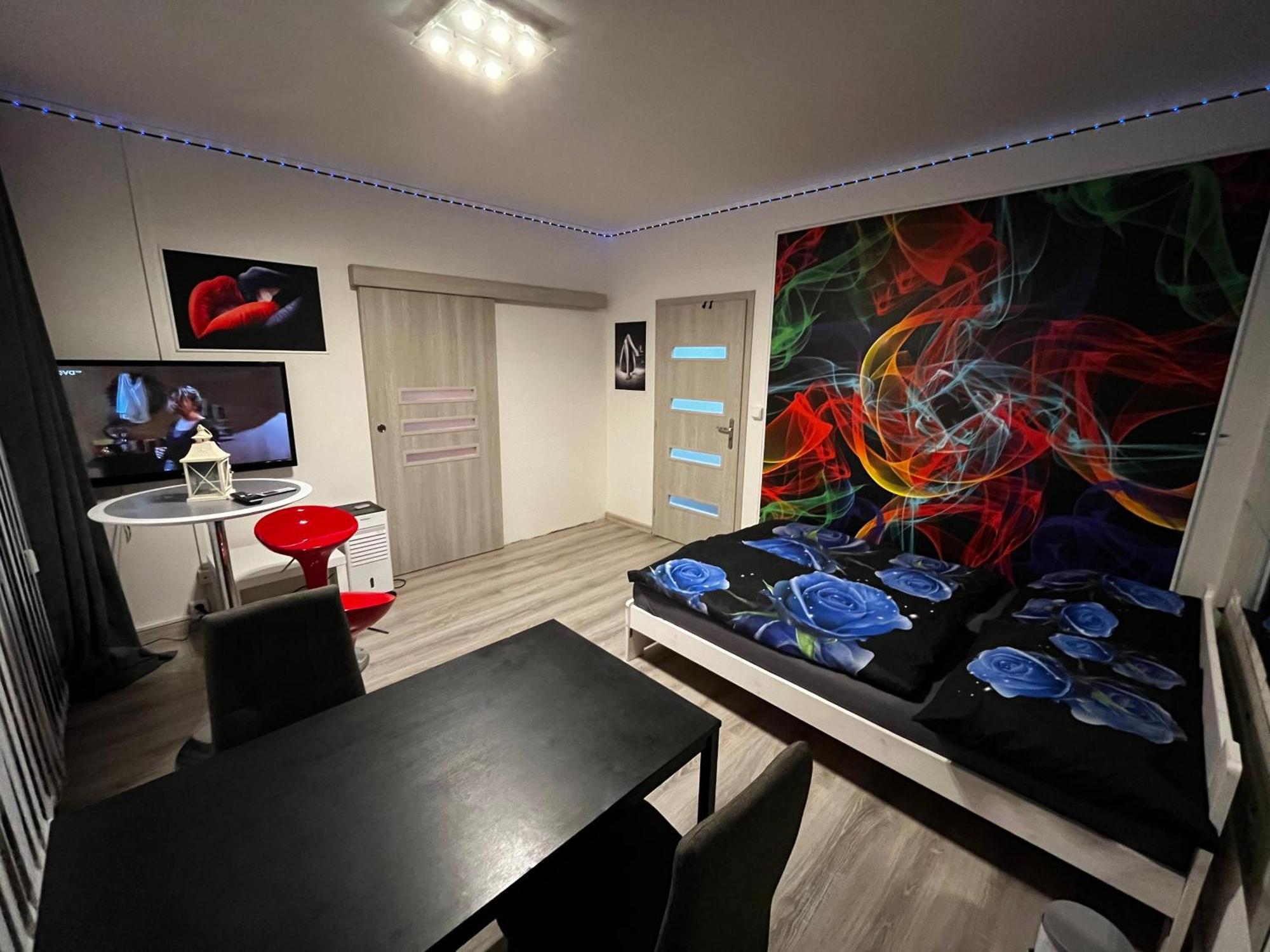 Monfas Apartment Barrandov Praha Bagian luar foto